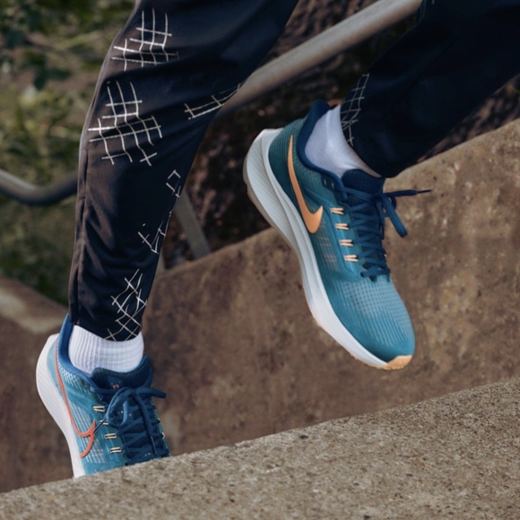 Nike Air Zoom Pegasus 39 Spruce Crimson DH4071-302 Running Sneakers Men's 7 - Picture 3 of 11